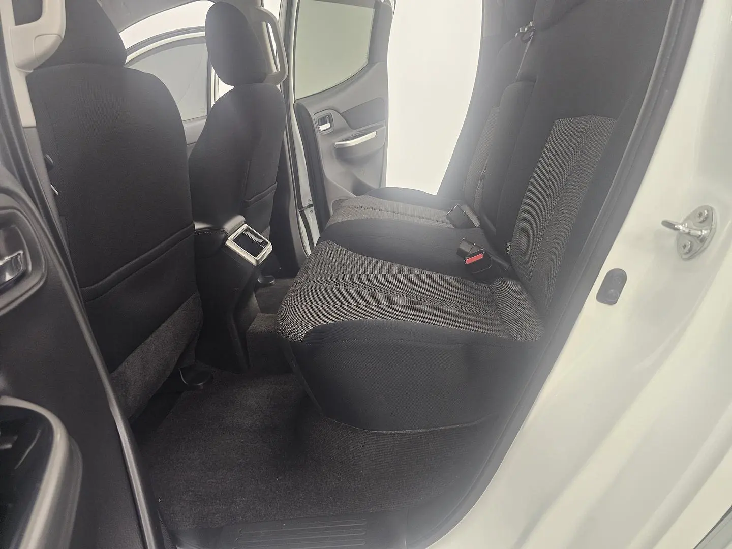 2019 Mitsubishi Triton Gallery Image 14