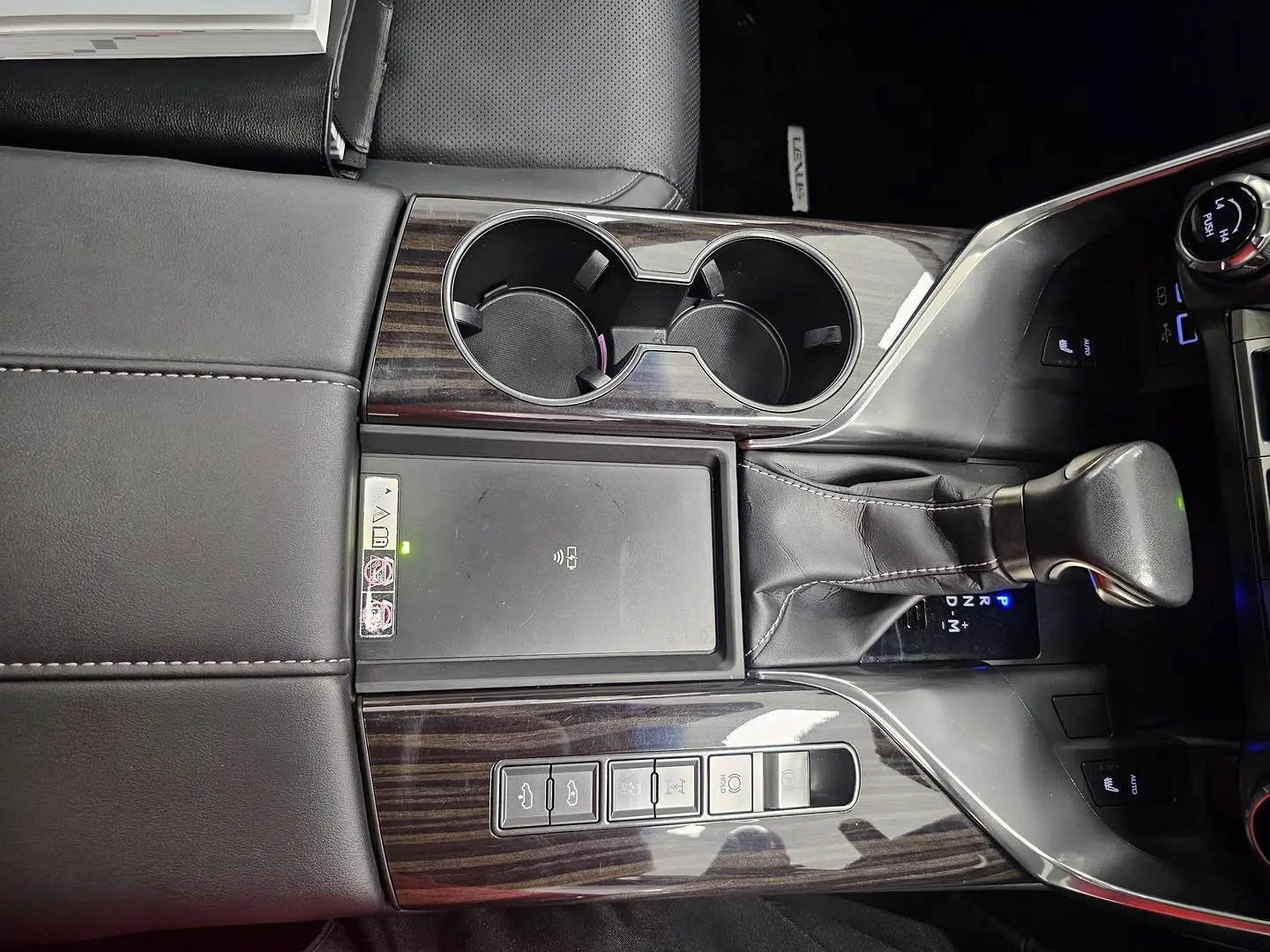 2023 Lexus LX Gallery Image 38