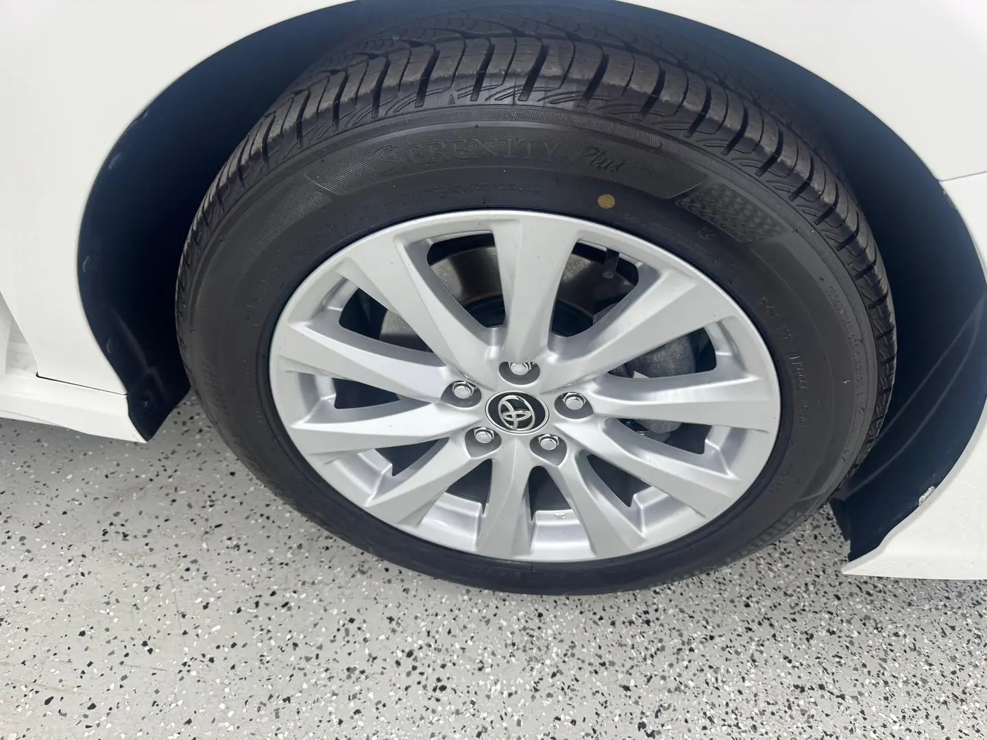 2019 Toyota Camry Gallery Image 15