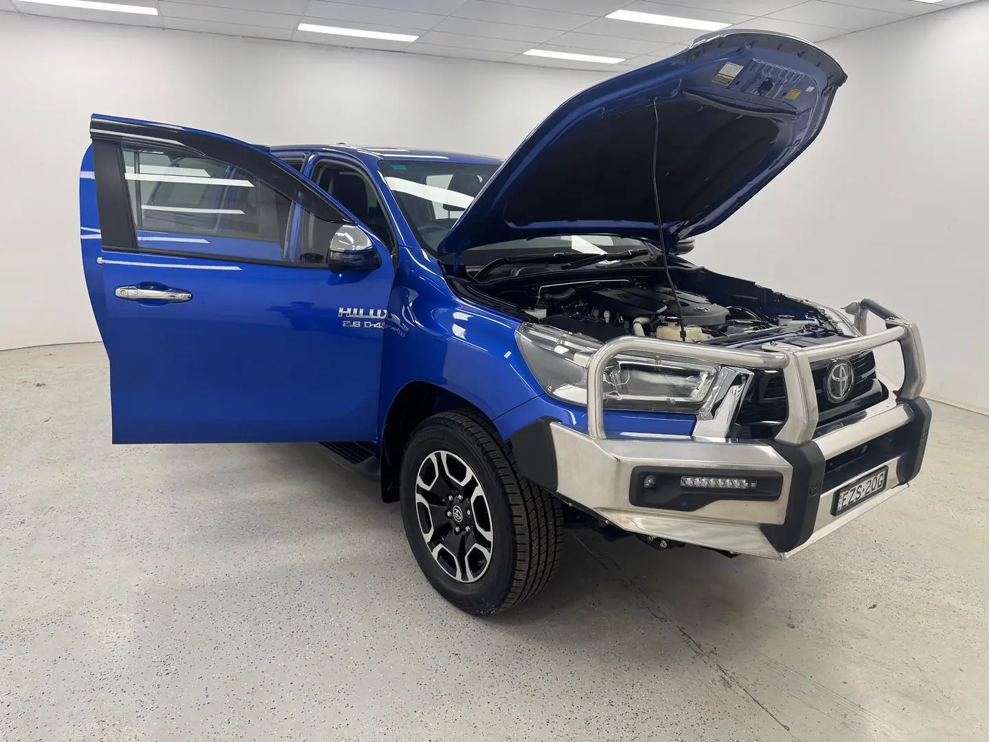 2023 Toyota Hilux Gallery Image 7