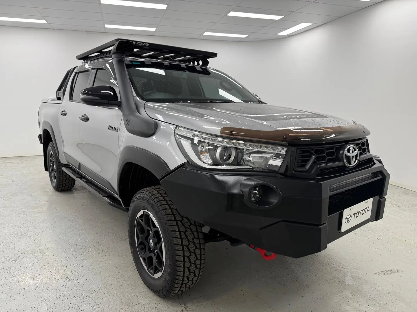 2018 Toyota Hilux Gallery Image 1