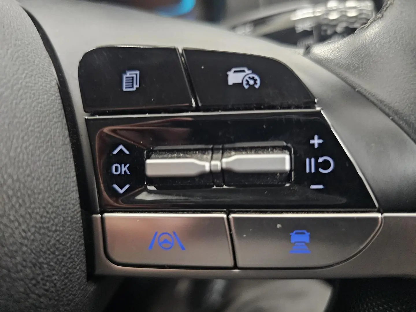 2024 Hyundai i30 Gallery Image 33