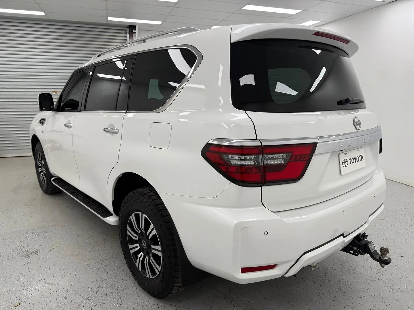 2022 Nissan Patrol Gallery Image 5