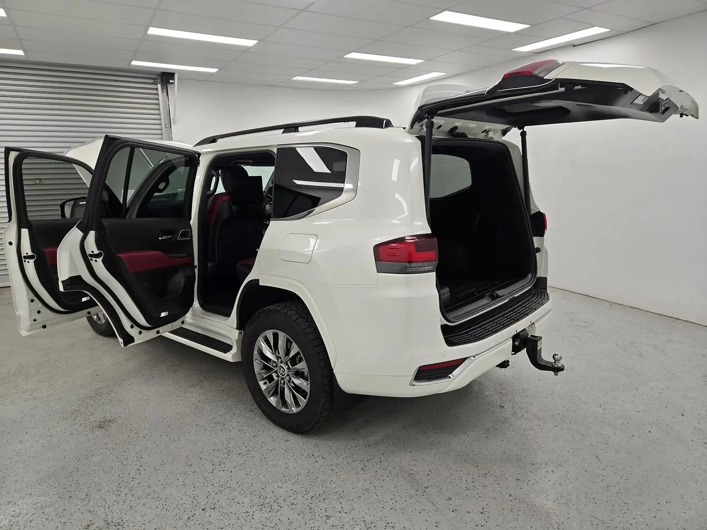 2021 Toyota Landcruiser Gallery Image 12