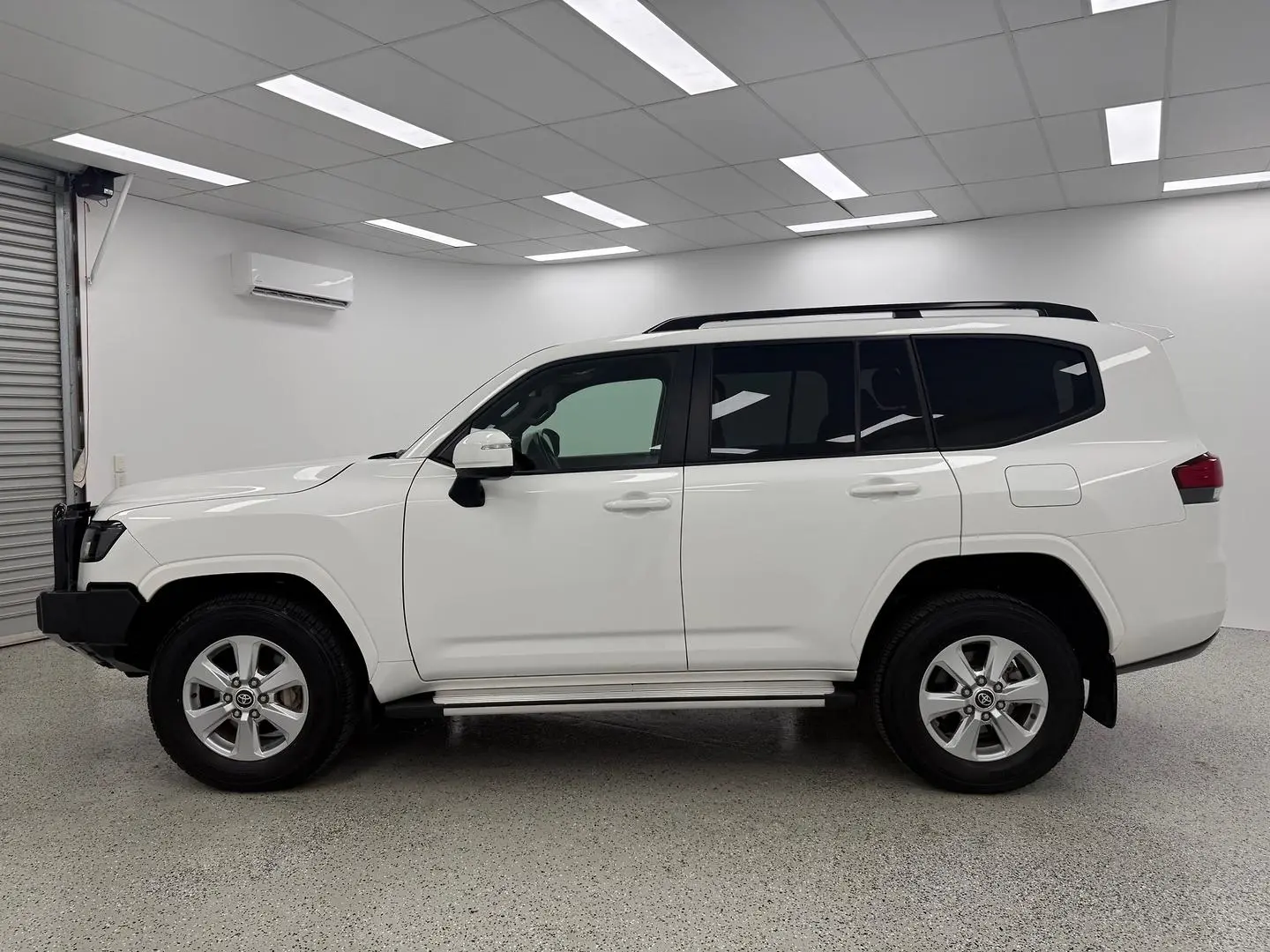 2024 Toyota Landcruiser Gallery Image 6