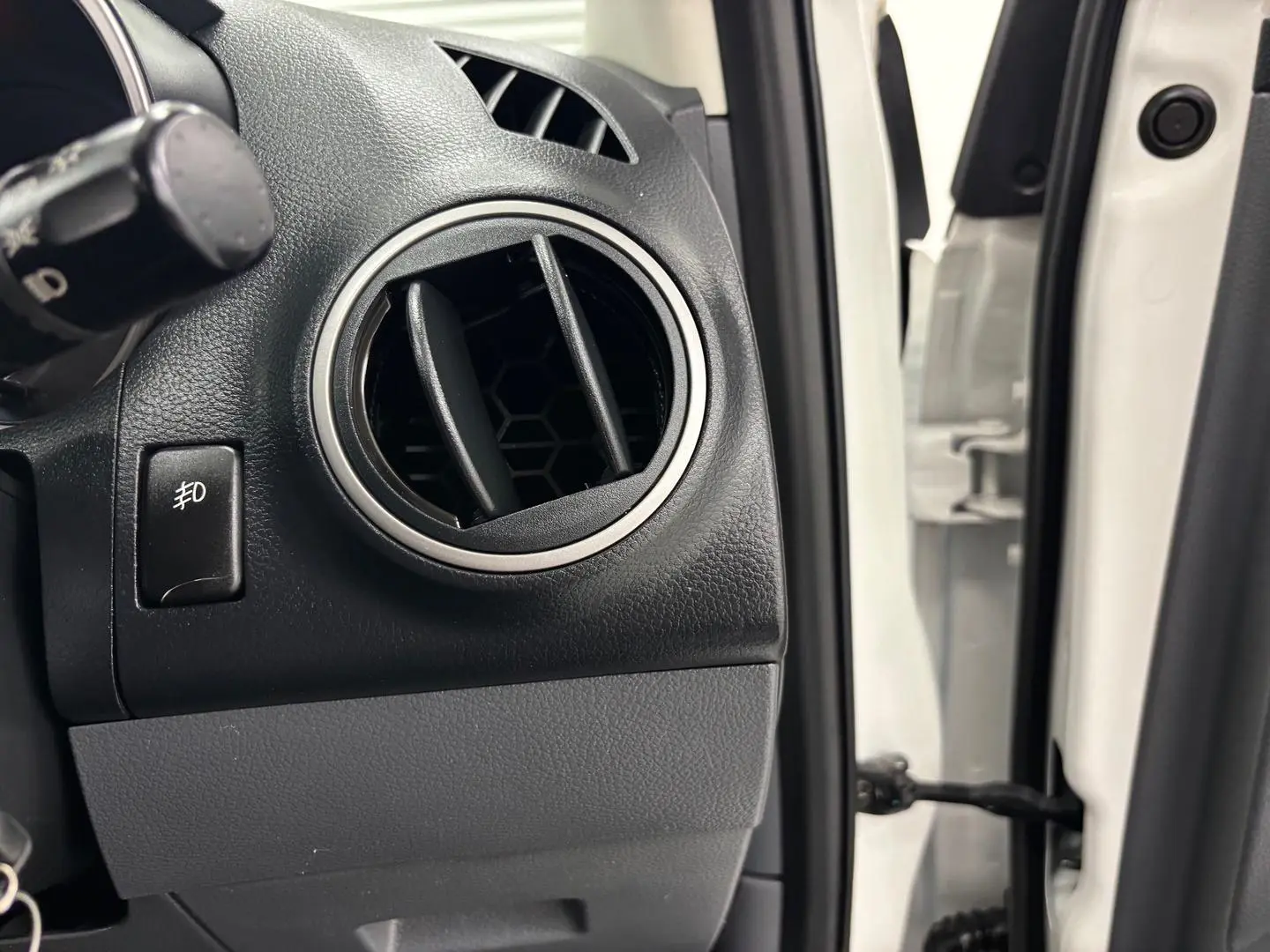 2018 Mazda BT-50 Gallery Image 12