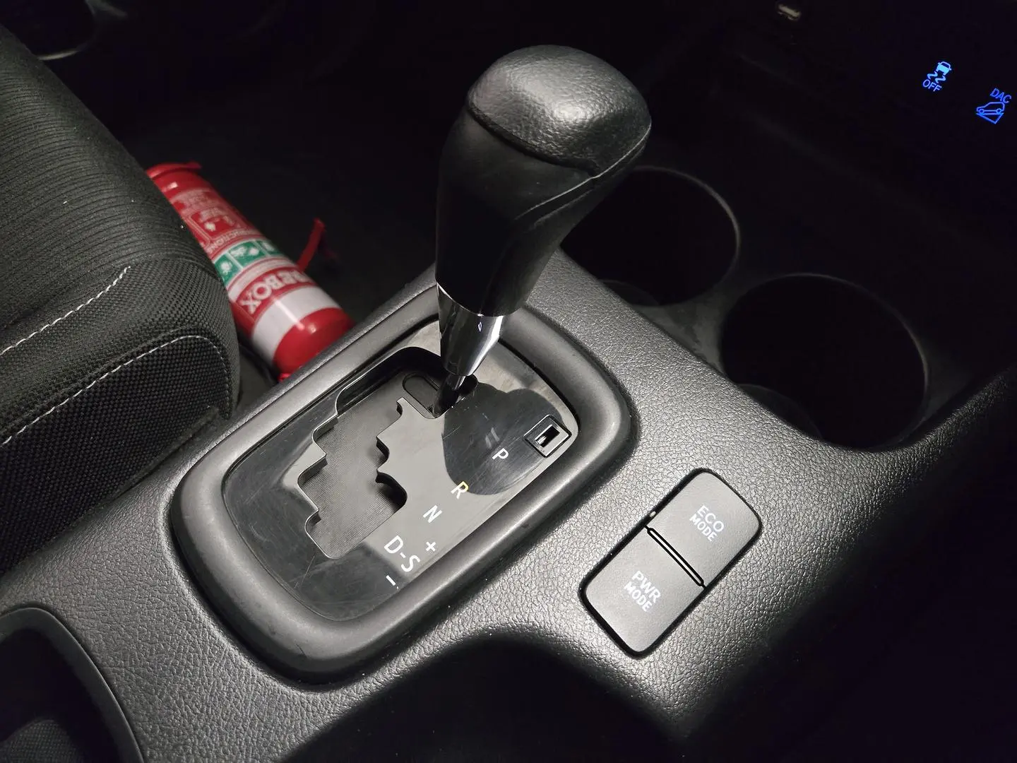 2019 Toyota Hilux Gallery Image 30