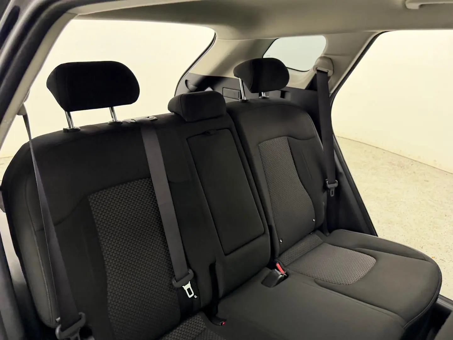 2024 Kia Sportage Gallery Image 24