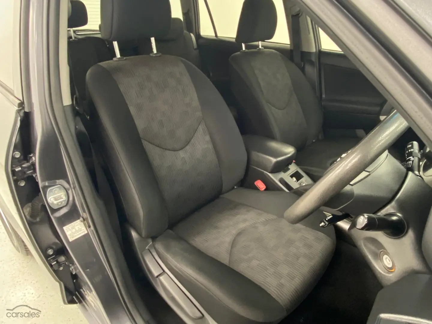 2012 Toyota RAV4 Image 23