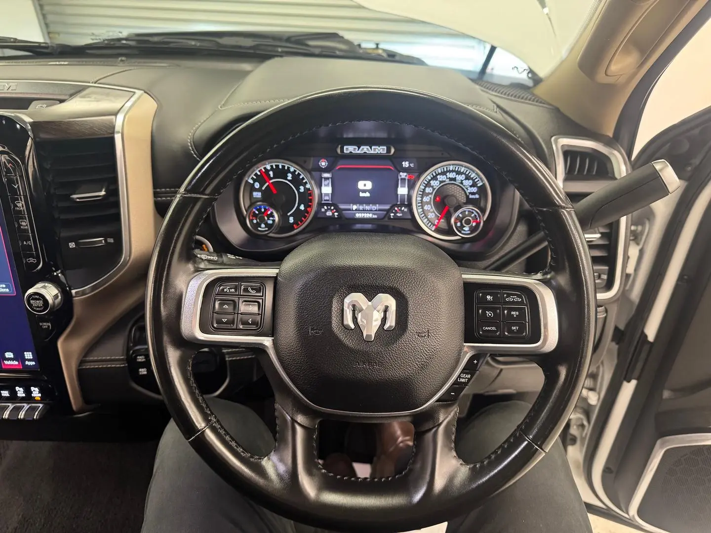2022 RAM 2500 Gallery Image 21