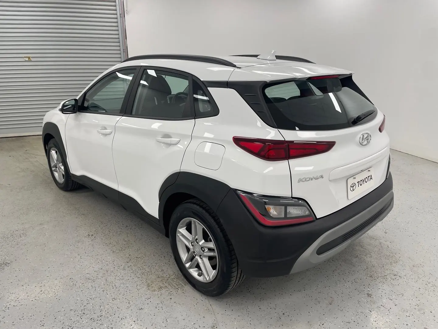 2023 Hyundai Kona Gallery Image 5