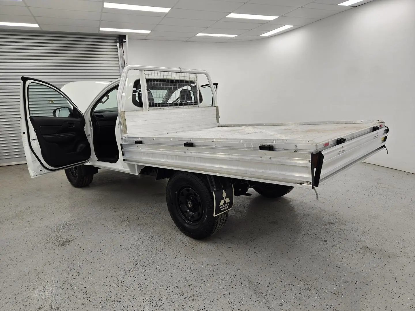 2021 Mitsubishi Triton Gallery Image 12