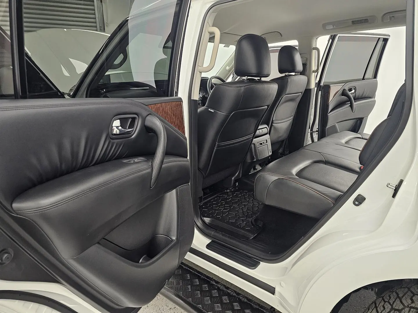 2024 Nissan Patrol Gallery Image 14