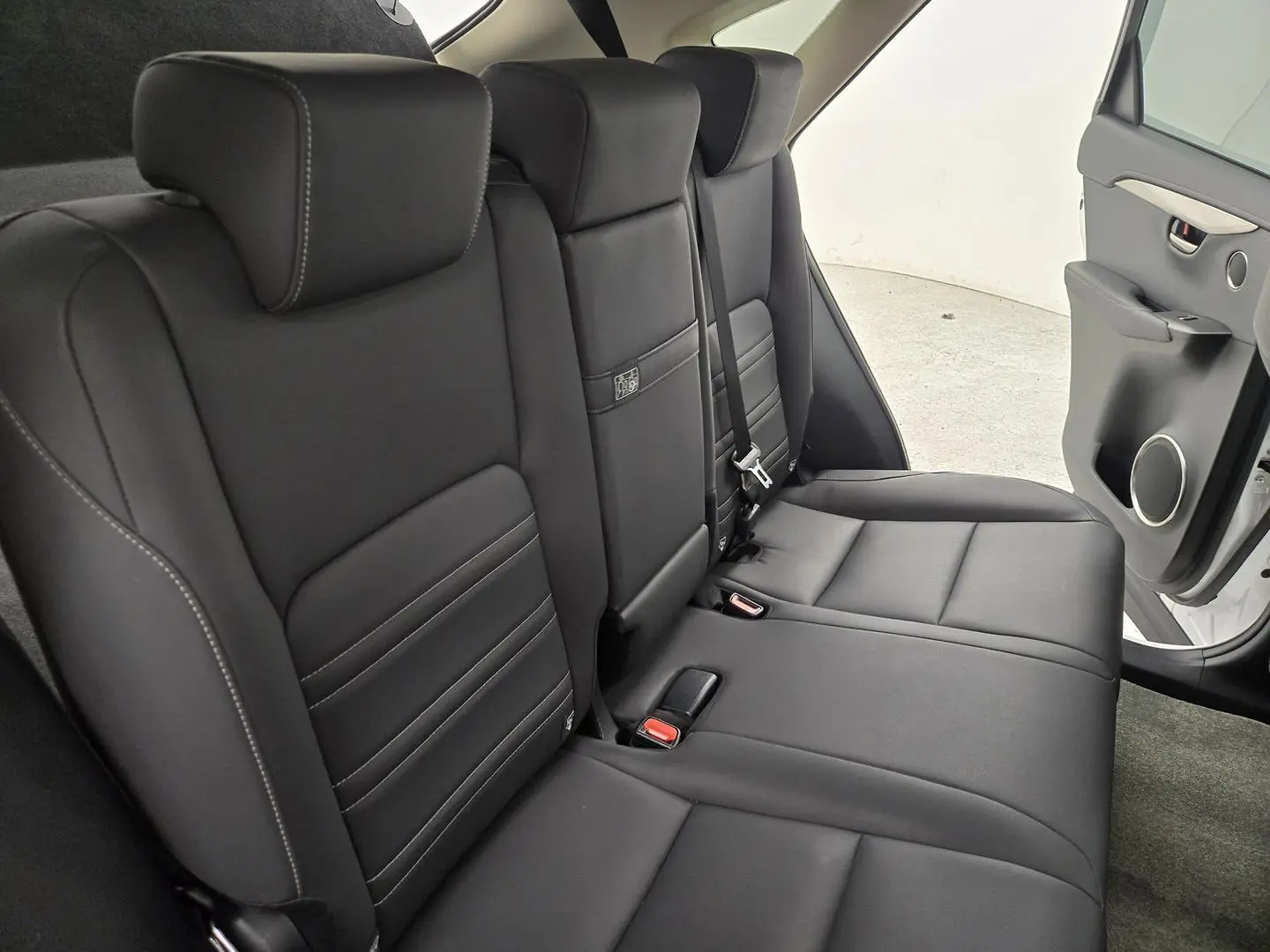 2020 Lexus NX Gallery Image 23