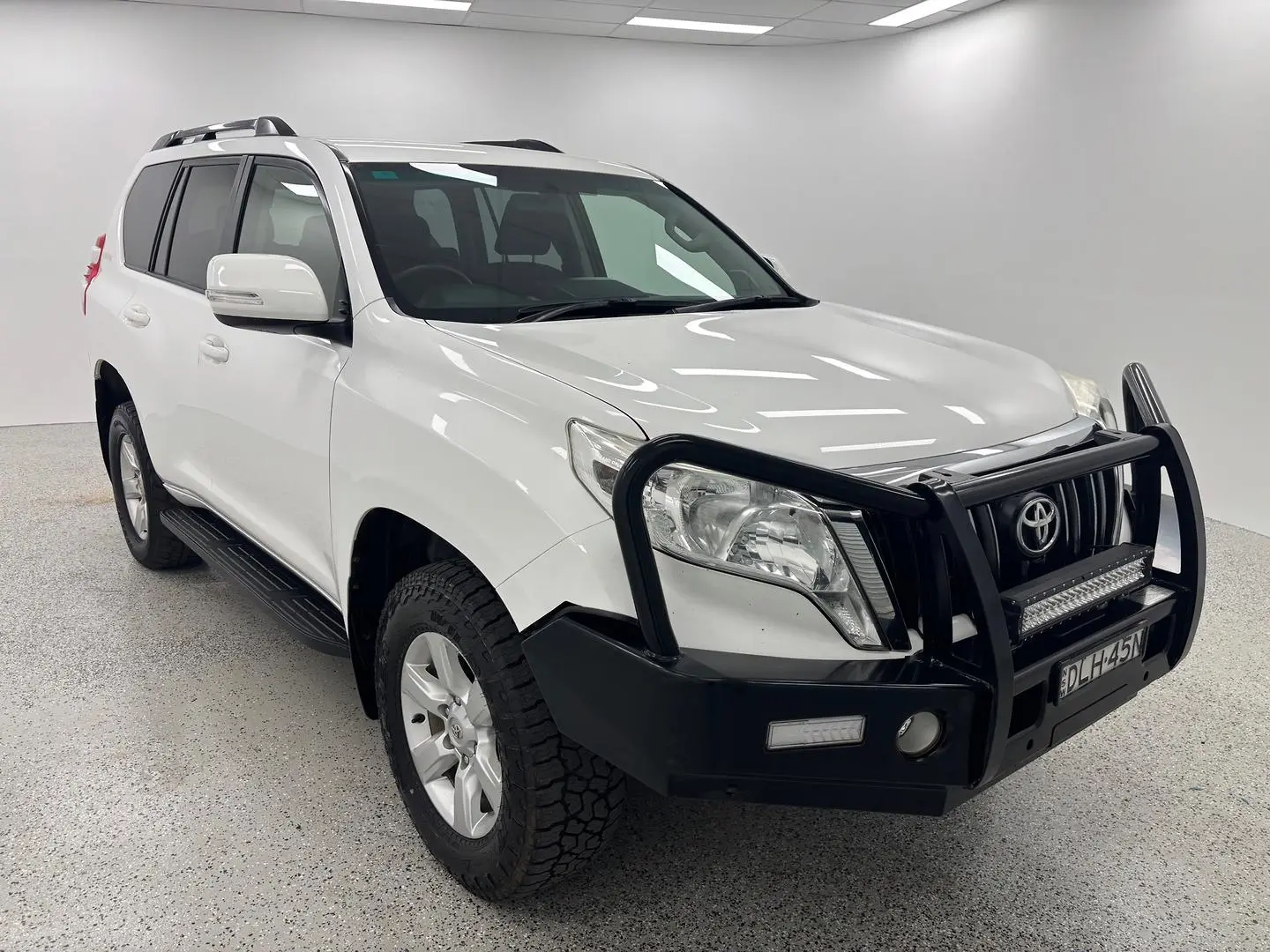 2016 Toyota Landcruiser Prado Gallery Image 1