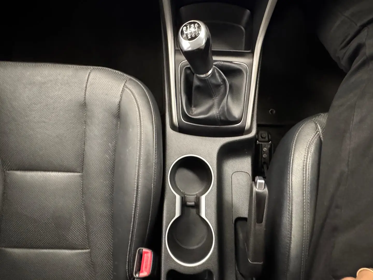 2016 Hyundai i30 Gallery Image 23