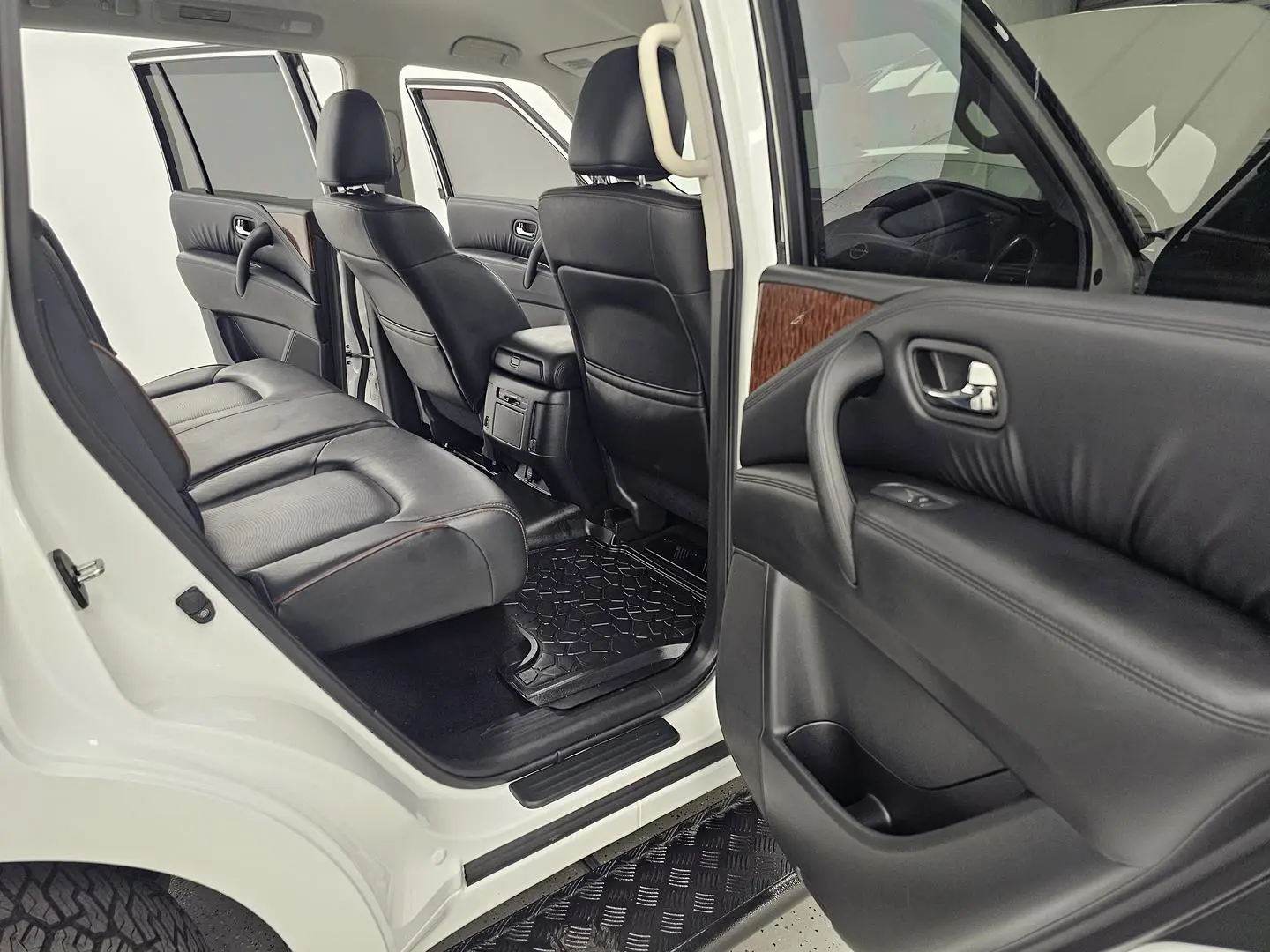 2024 Nissan Patrol Gallery Image 21