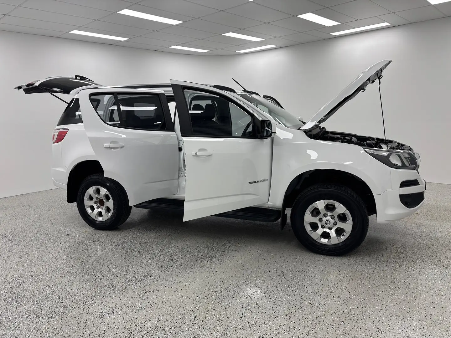 2020 Holden Trailblazer Gallery Image 9