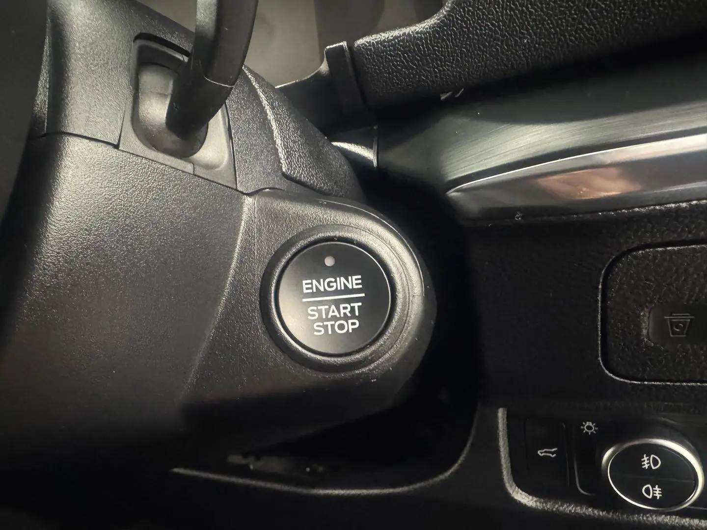 2023 Ford Everest Gallery Image 18