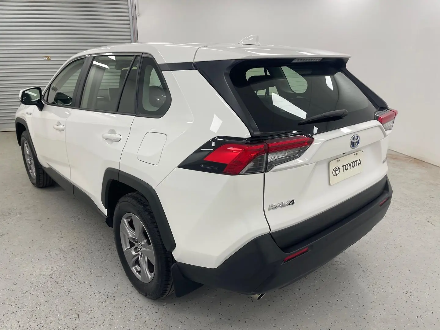 2024 Toyota RAV4 Gallery Image 5