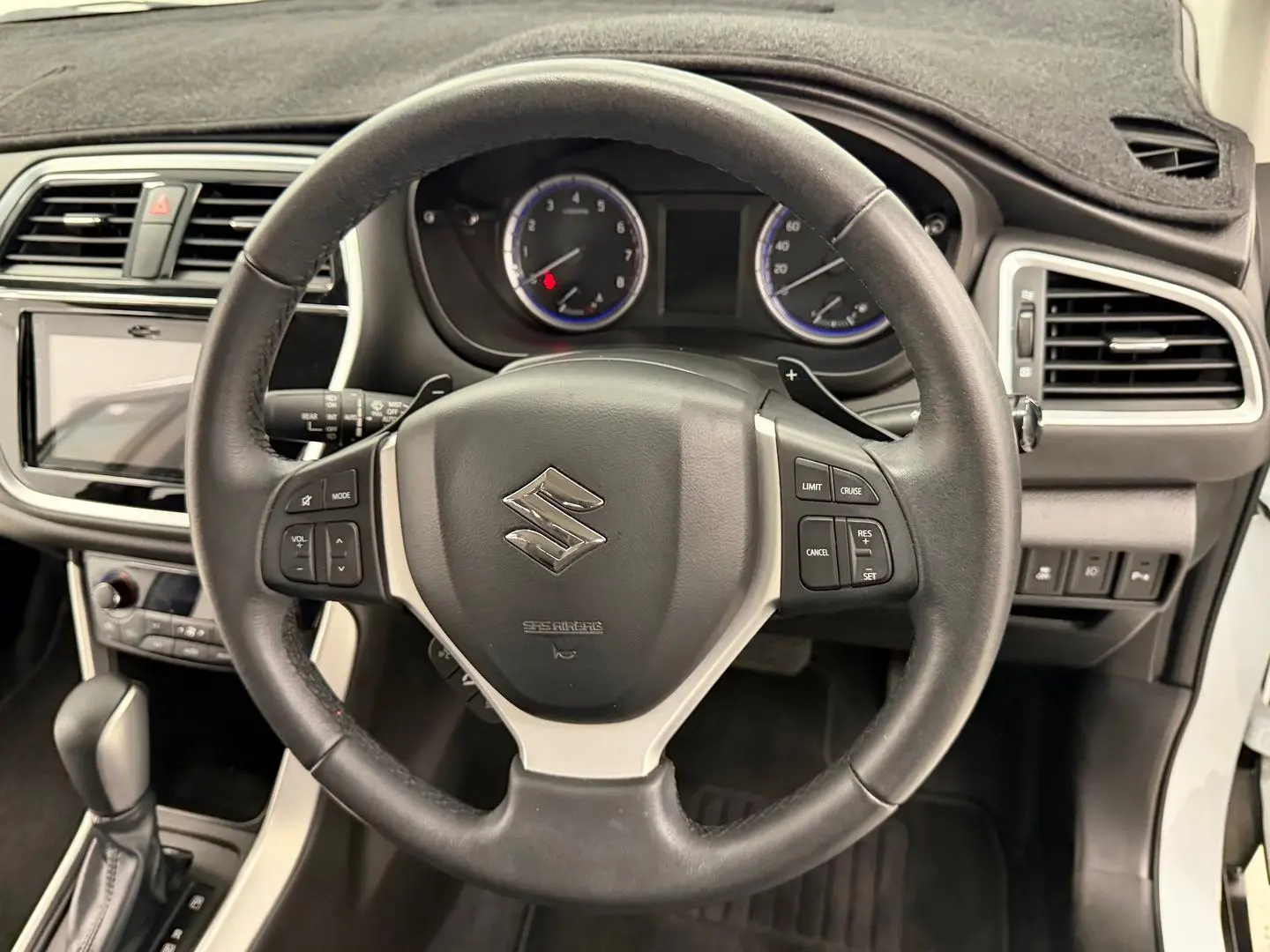 2019 Suzuki S-Cross Gallery Image 16