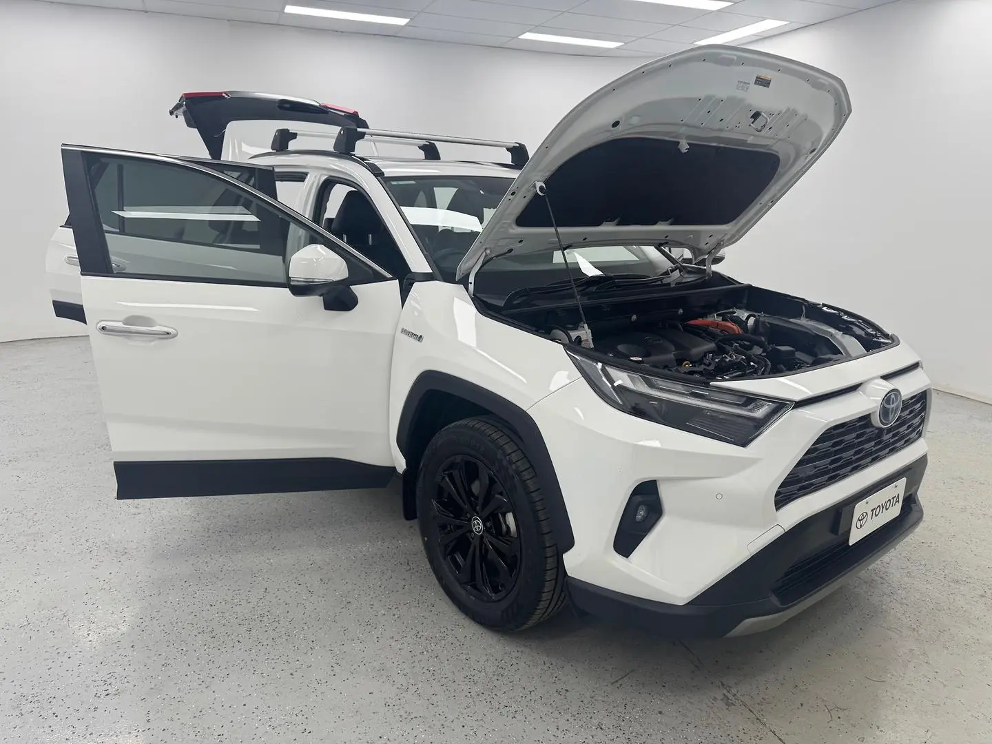 2022 Toyota RAV4 Gallery Image 7