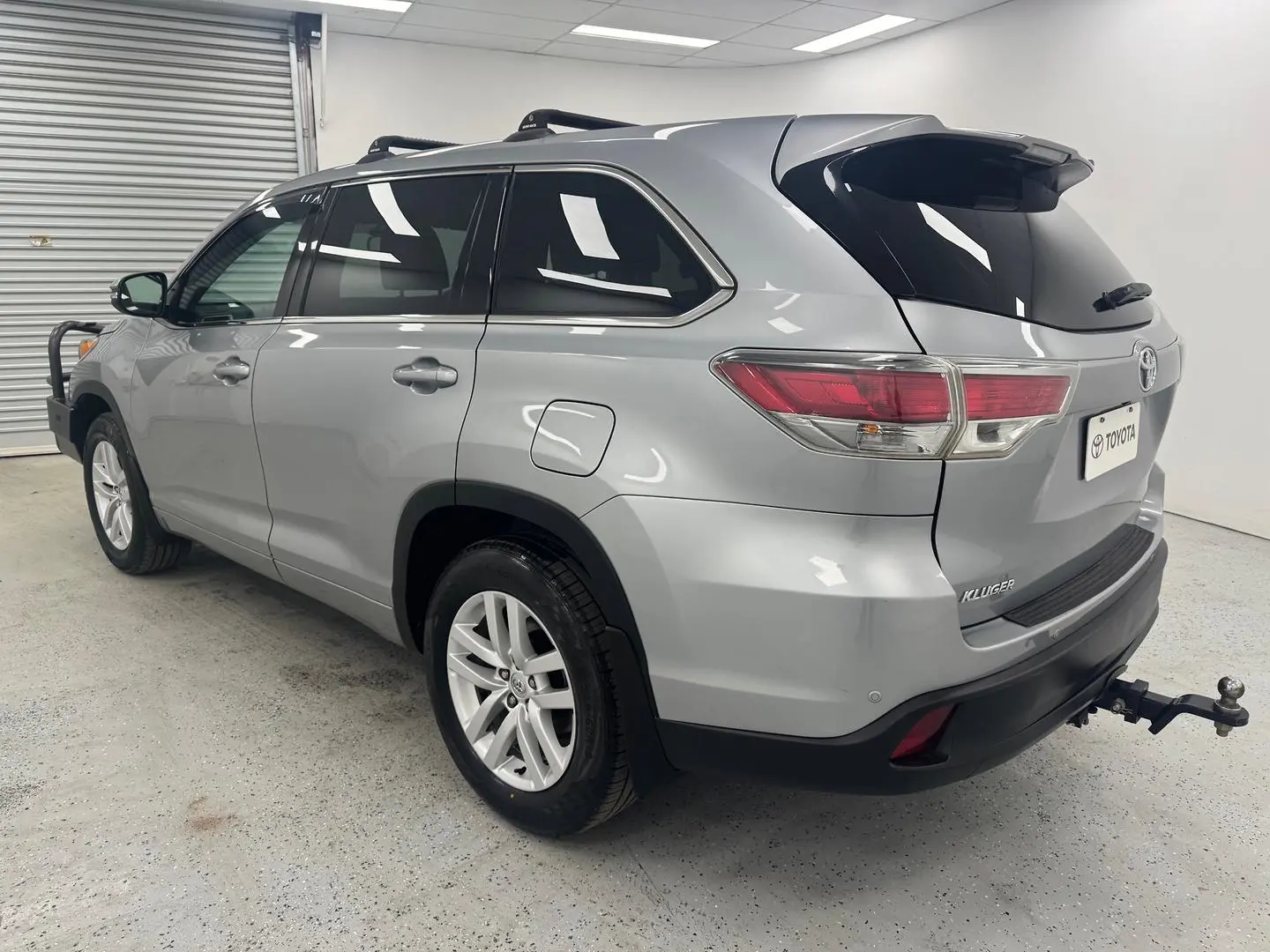 2015 Toyota Kluger Gallery Image 4