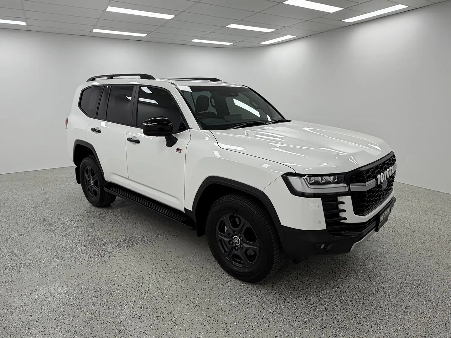 2024 Toyota Landcruiser Gallery Image 2