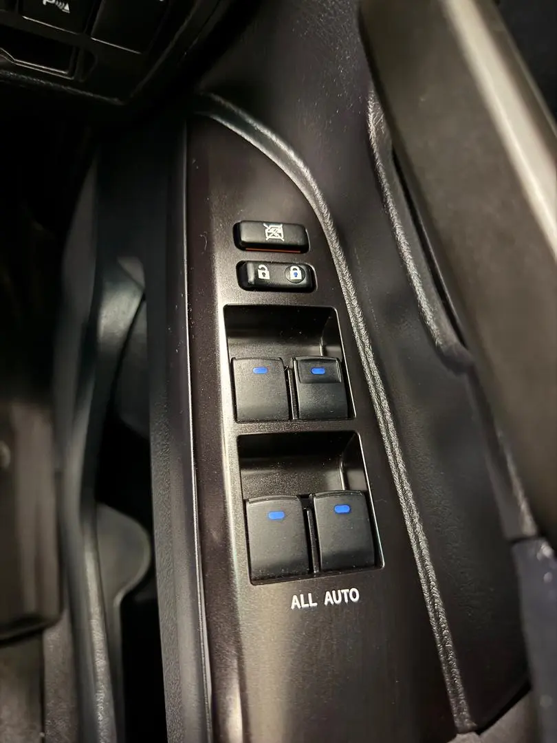 2021 Toyota Landcruiser Gallery Image 32