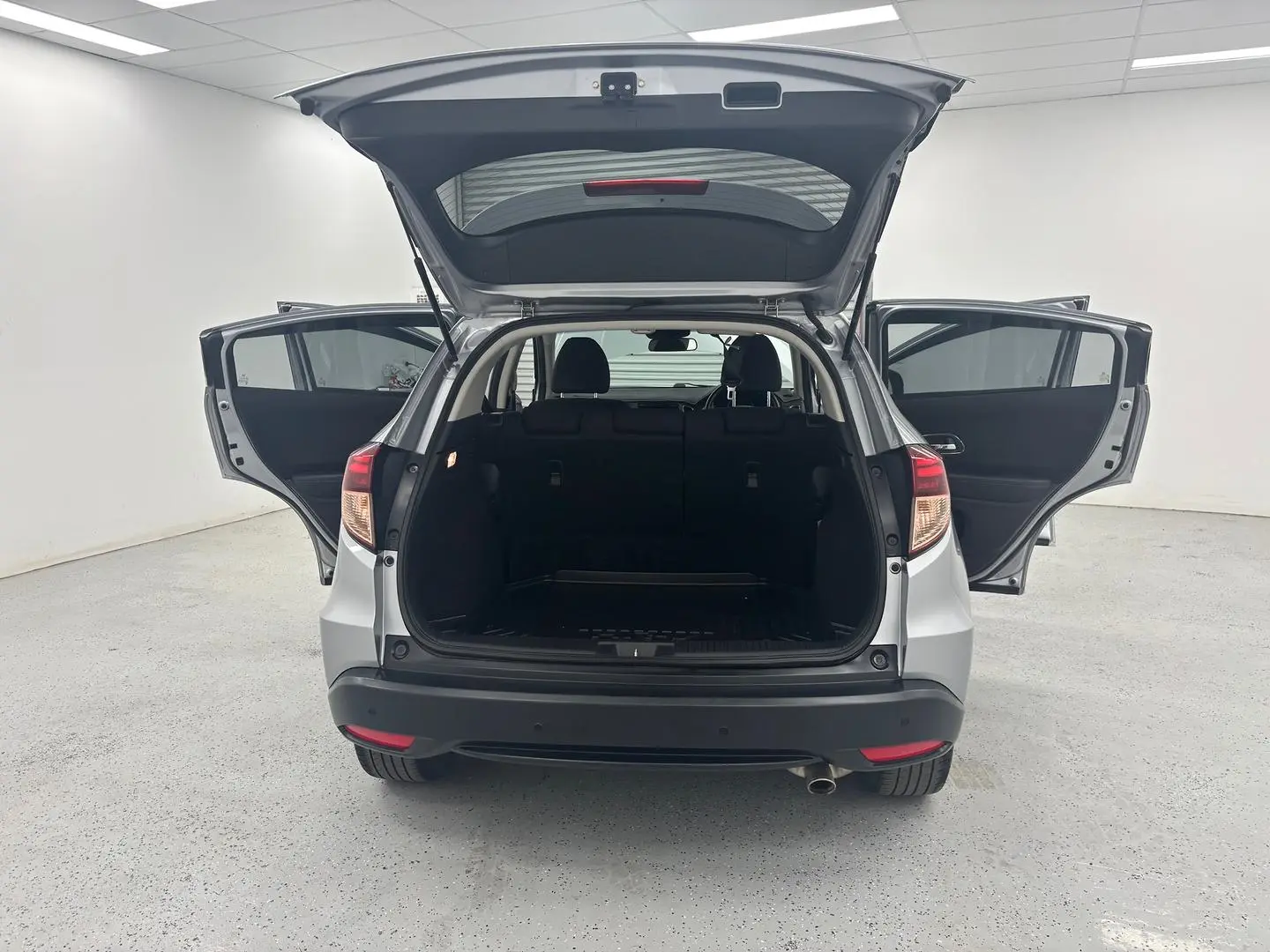 2017 Honda HR-V Gallery Image 11