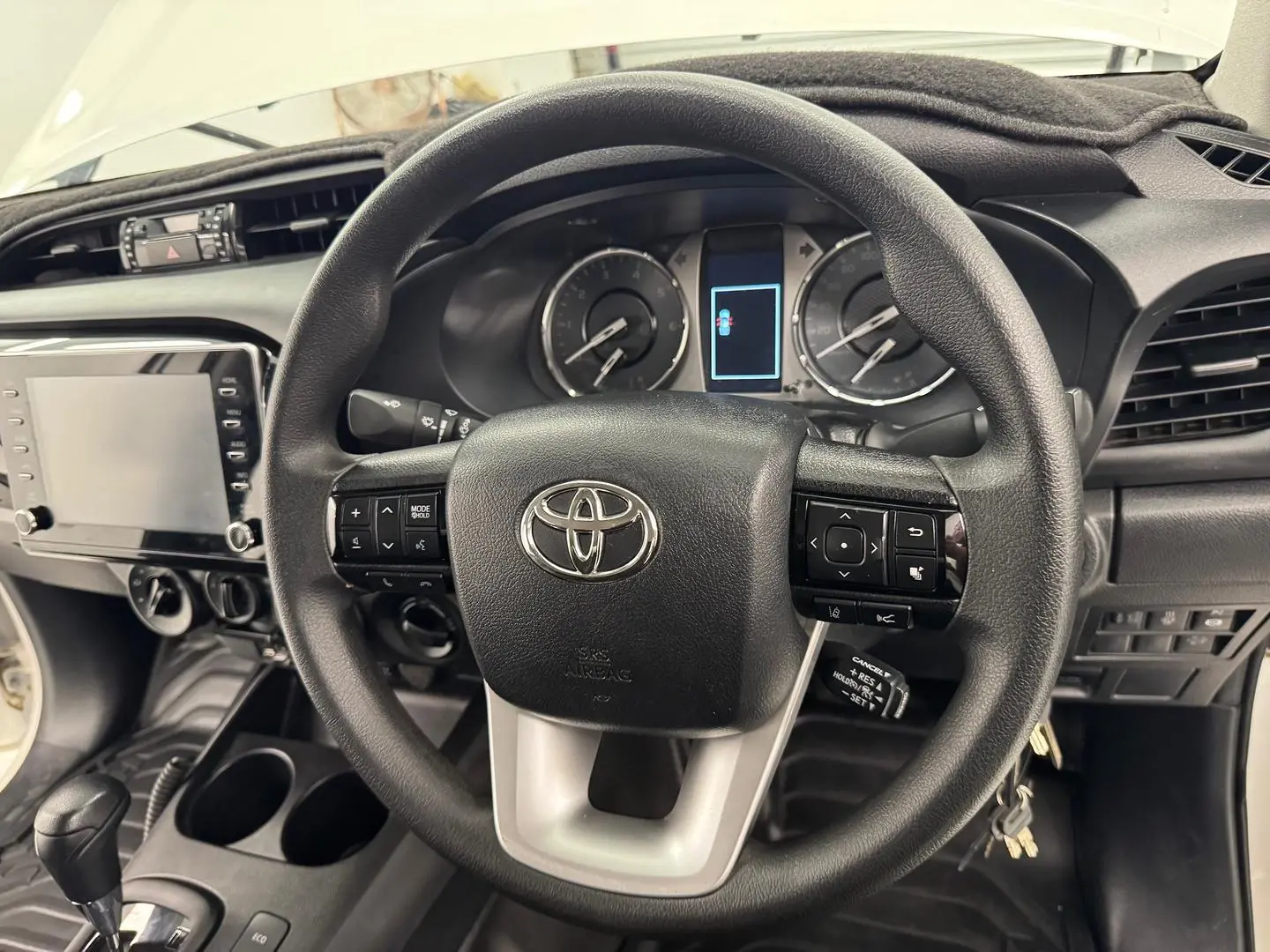 2023 Toyota Hilux Gallery Image 16