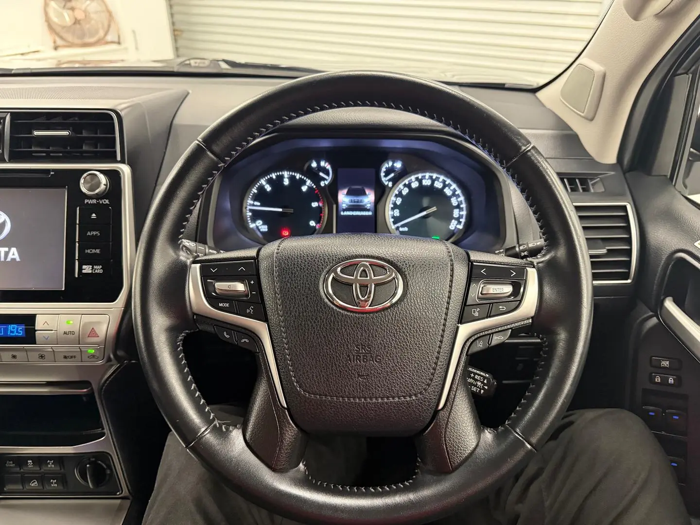 2019 Toyota Landcruiser Prado Gallery Image 19