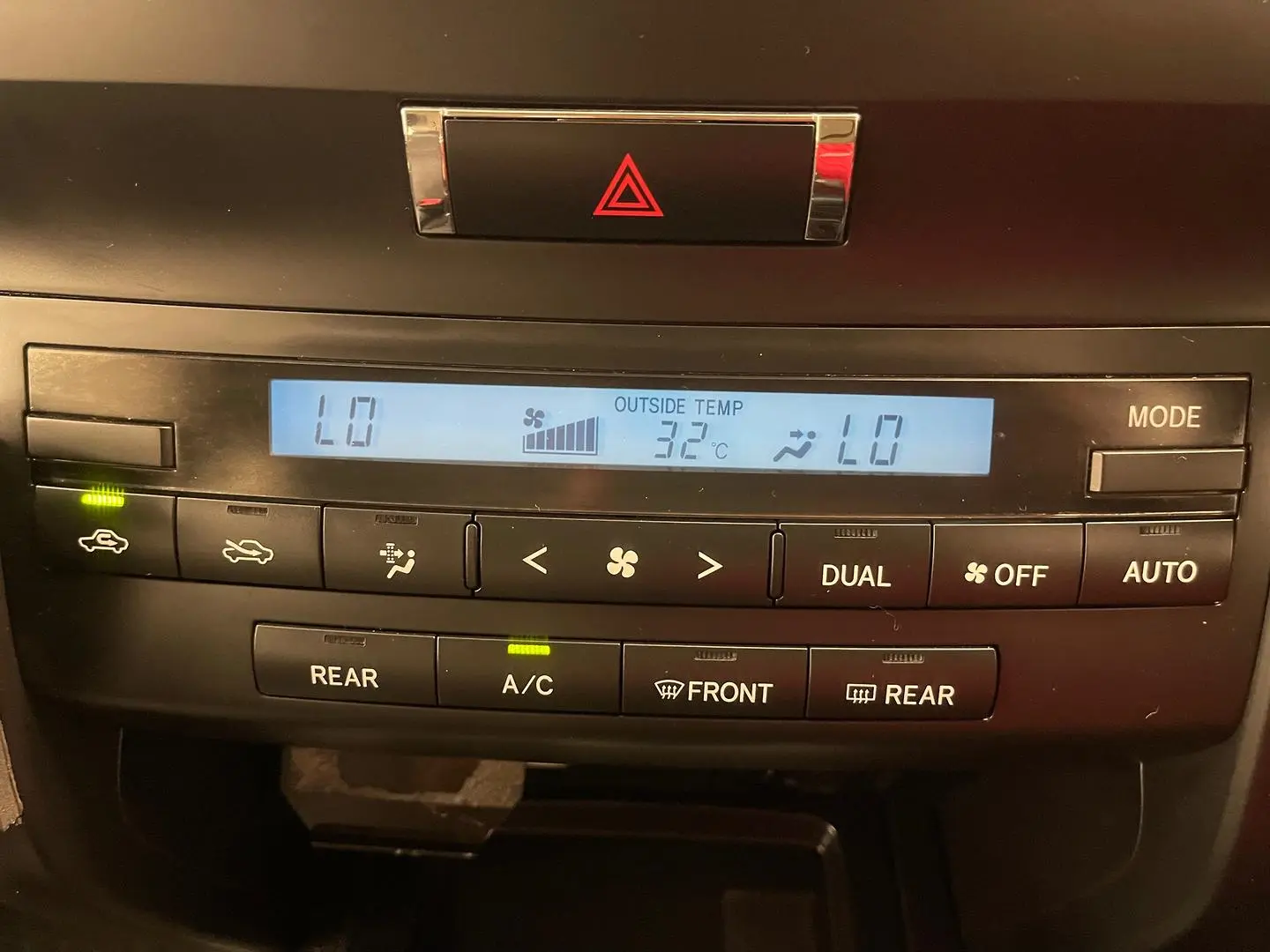 2010 Toyota Landcruiser Gallery Image 26