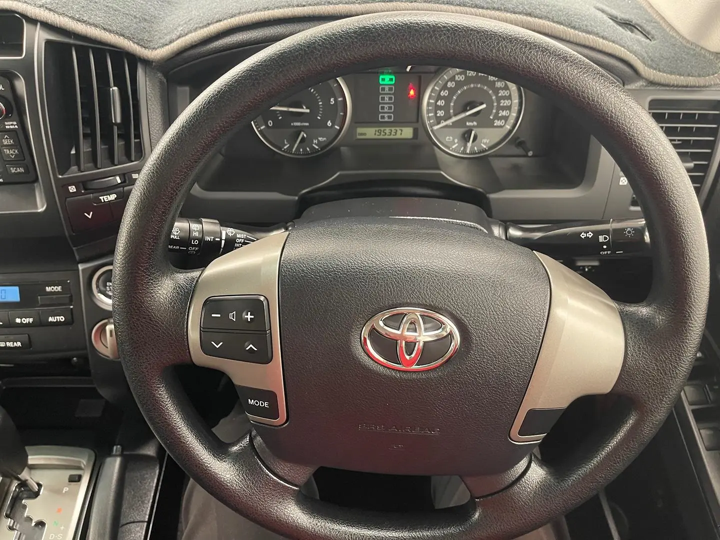 2010 Toyota Landcruiser Gallery Image 33