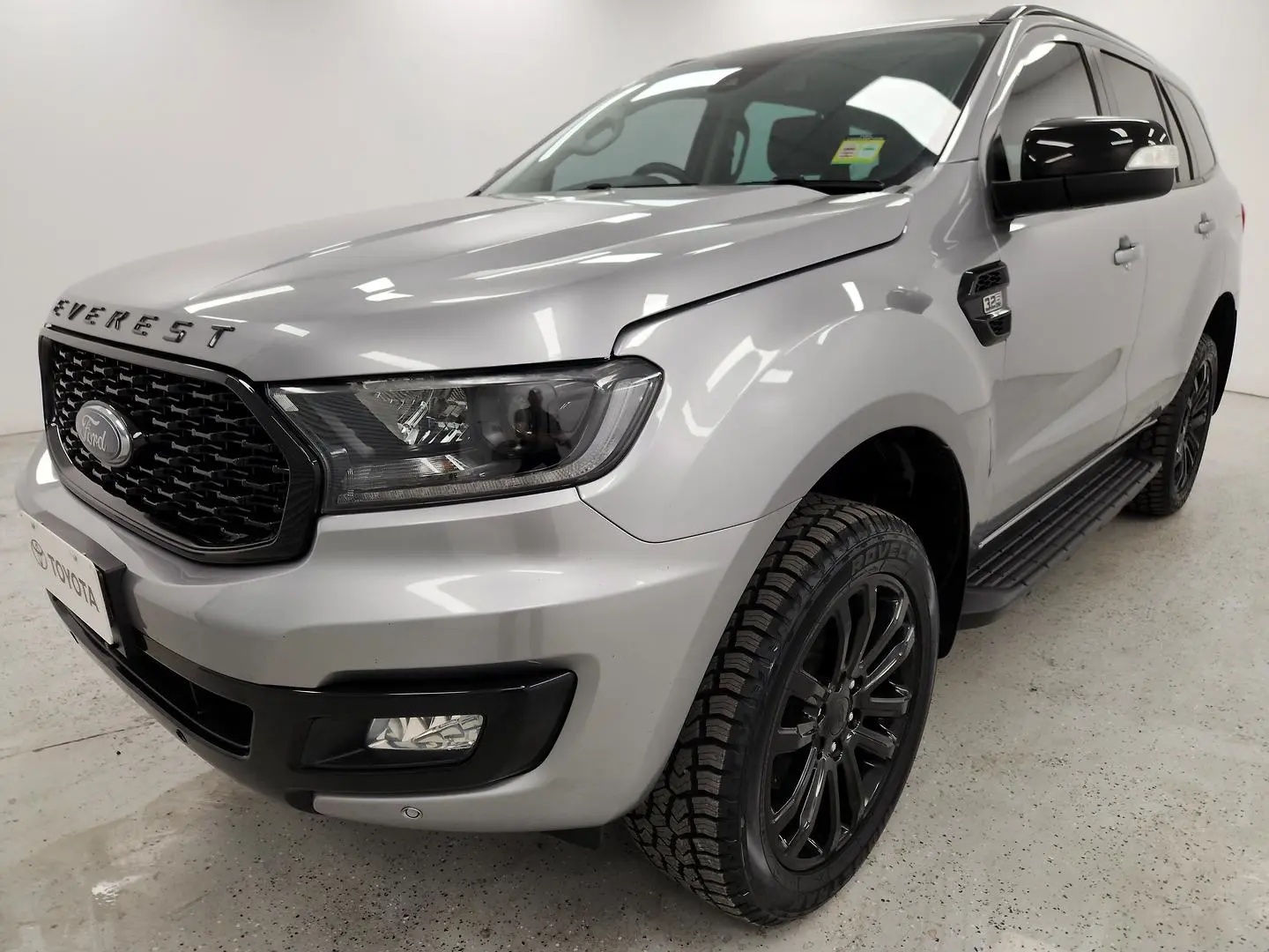2021 Ford Everest Gallery Image 7