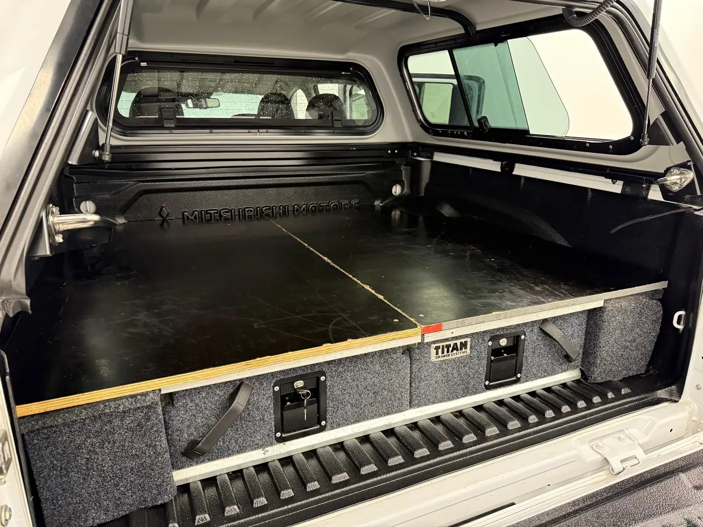 2021 Mitsubishi Triton Gallery Image 15