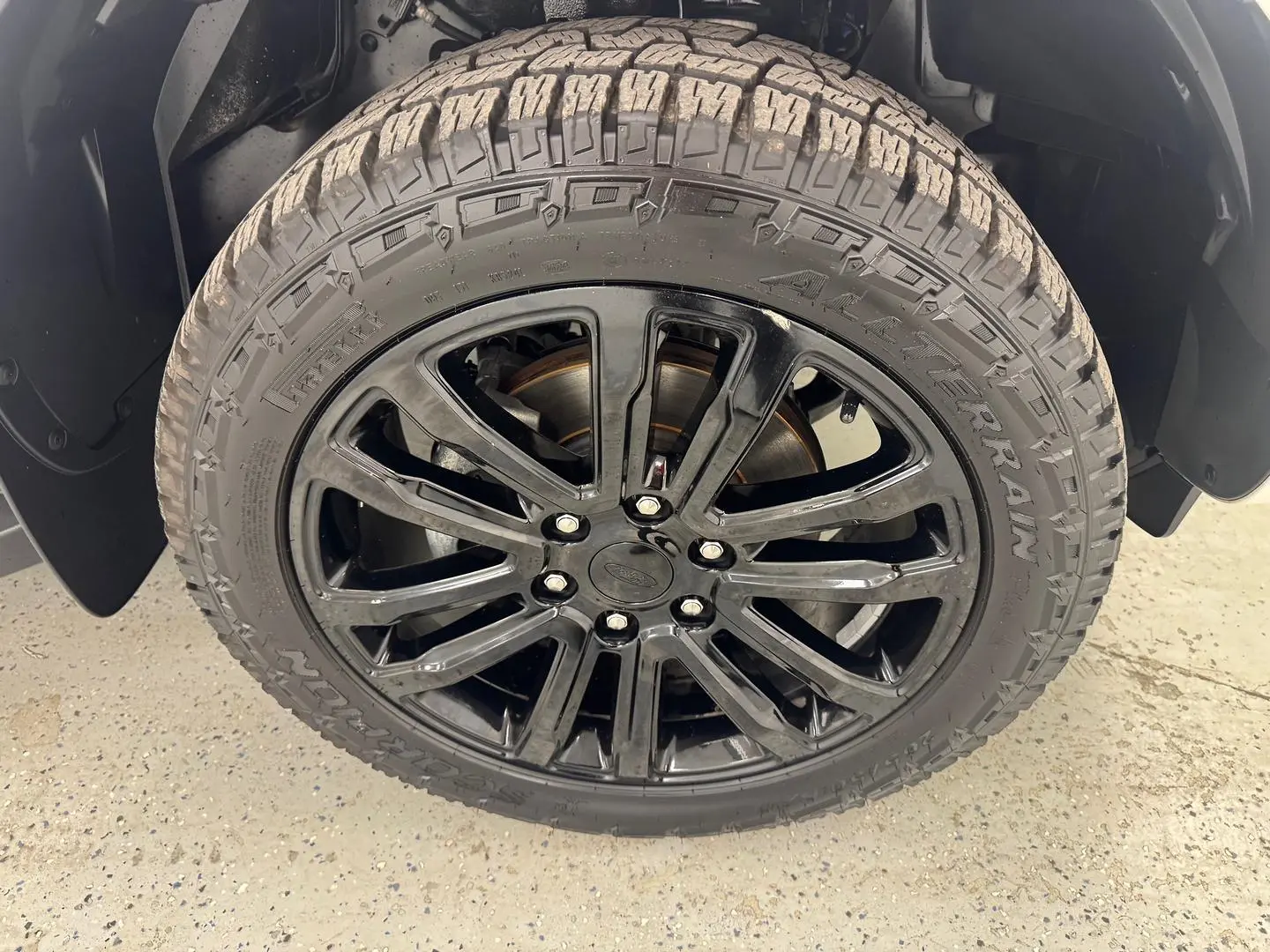 2020 Ford Everest Gallery Image 15