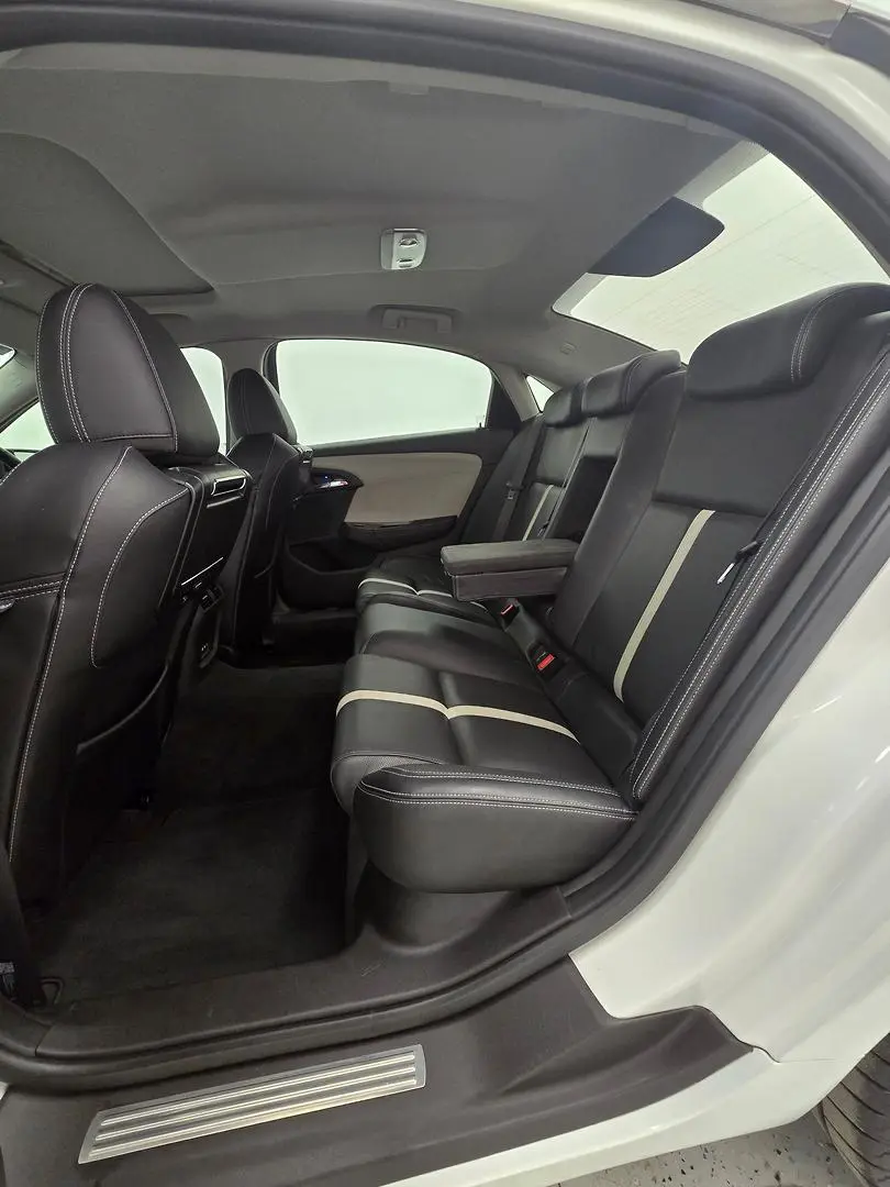 2016 Holden Caprice Gallery Image 34
