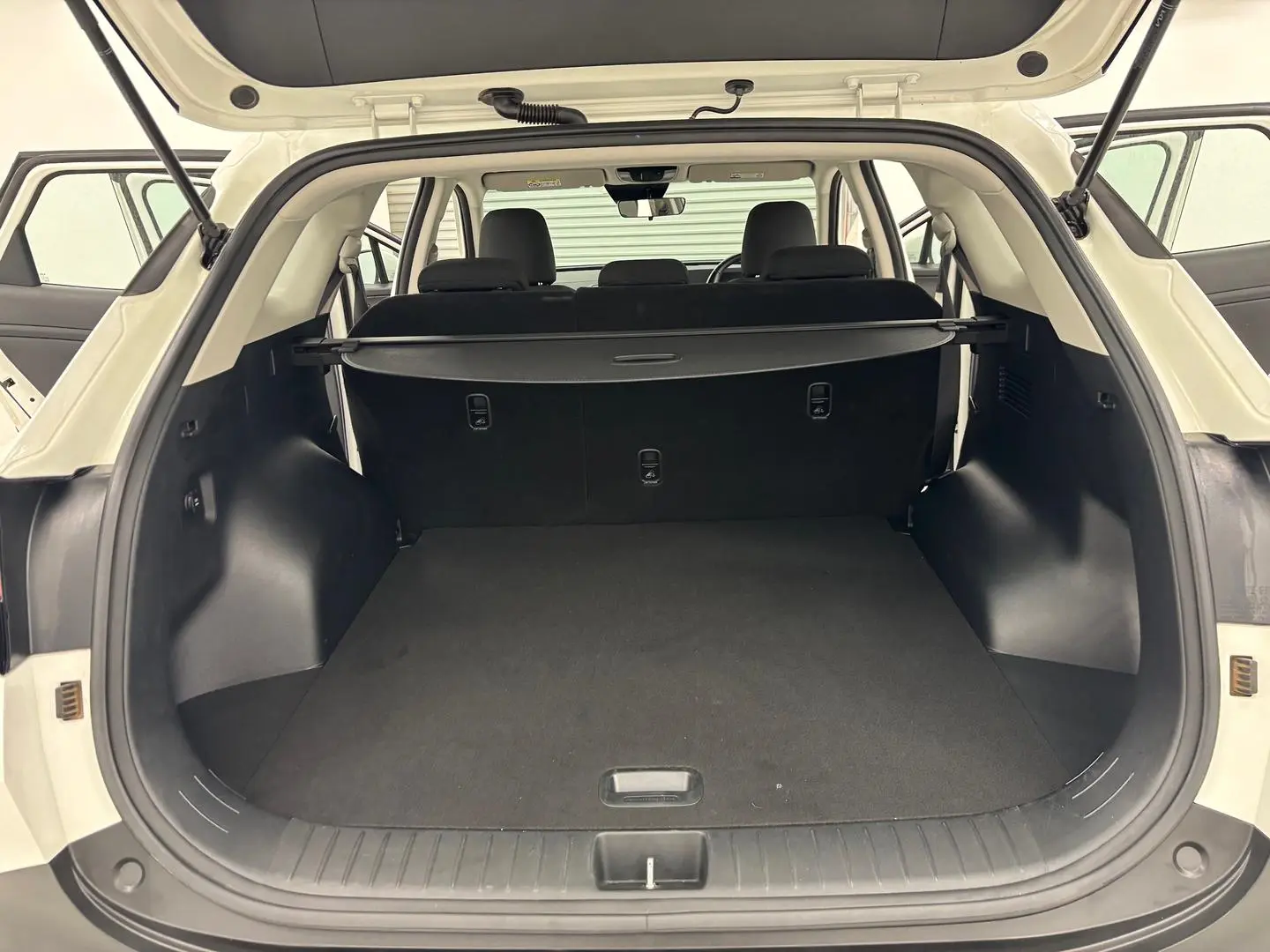 2024 Kia Sportage Gallery Image 19