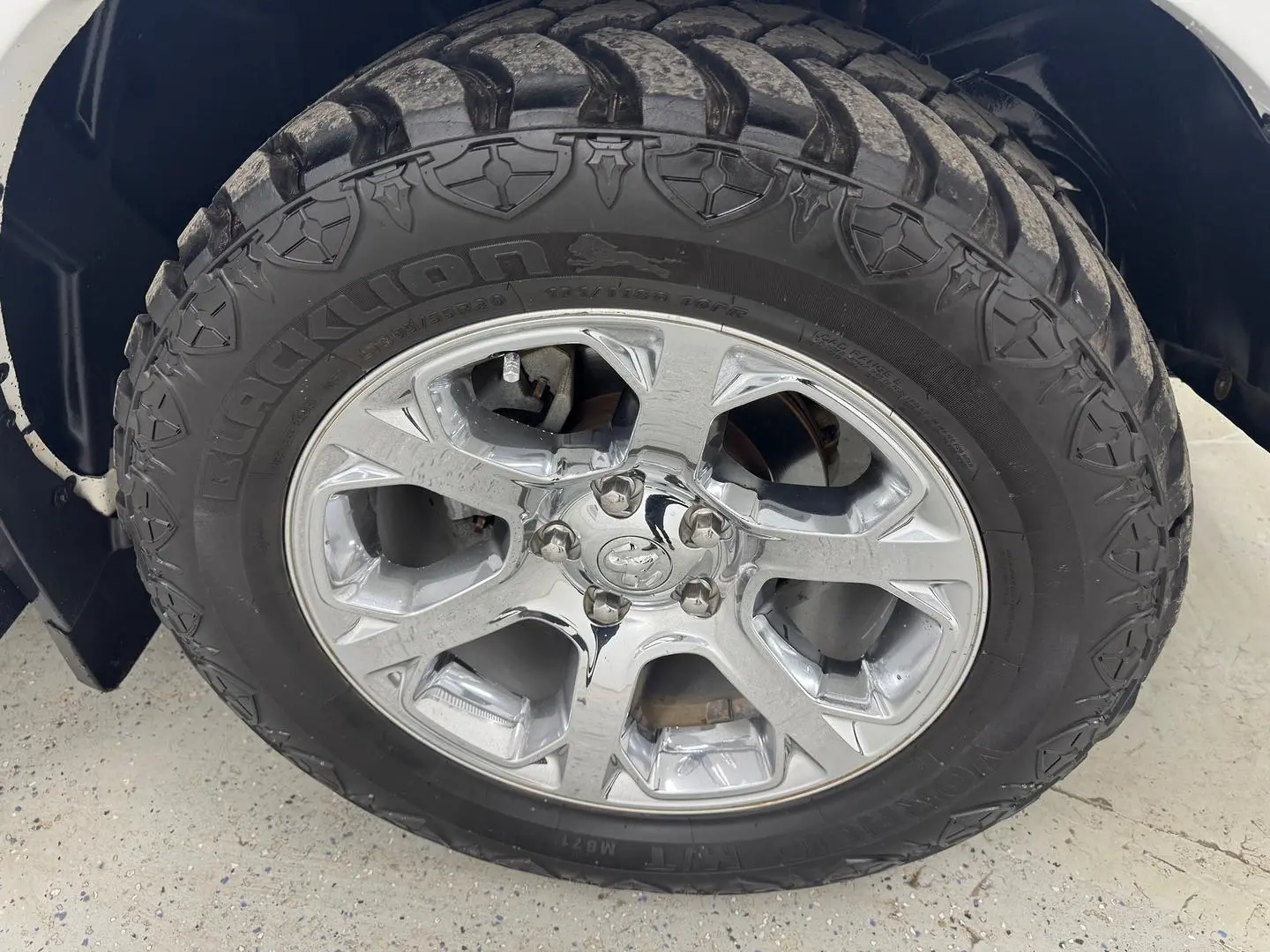 2020 RAM 1500 Gallery Image 15