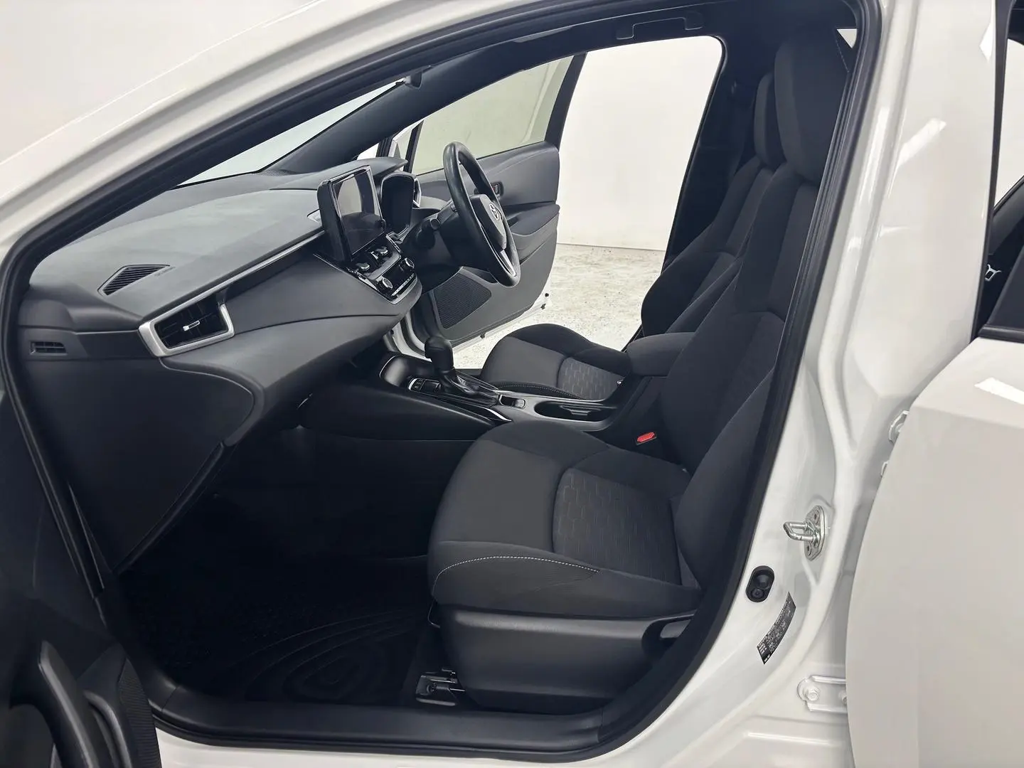 2023 Toyota Corolla Gallery Image 18