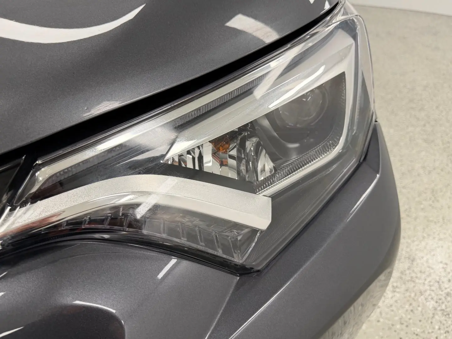 2018 Toyota RAV4 Gallery Image 33