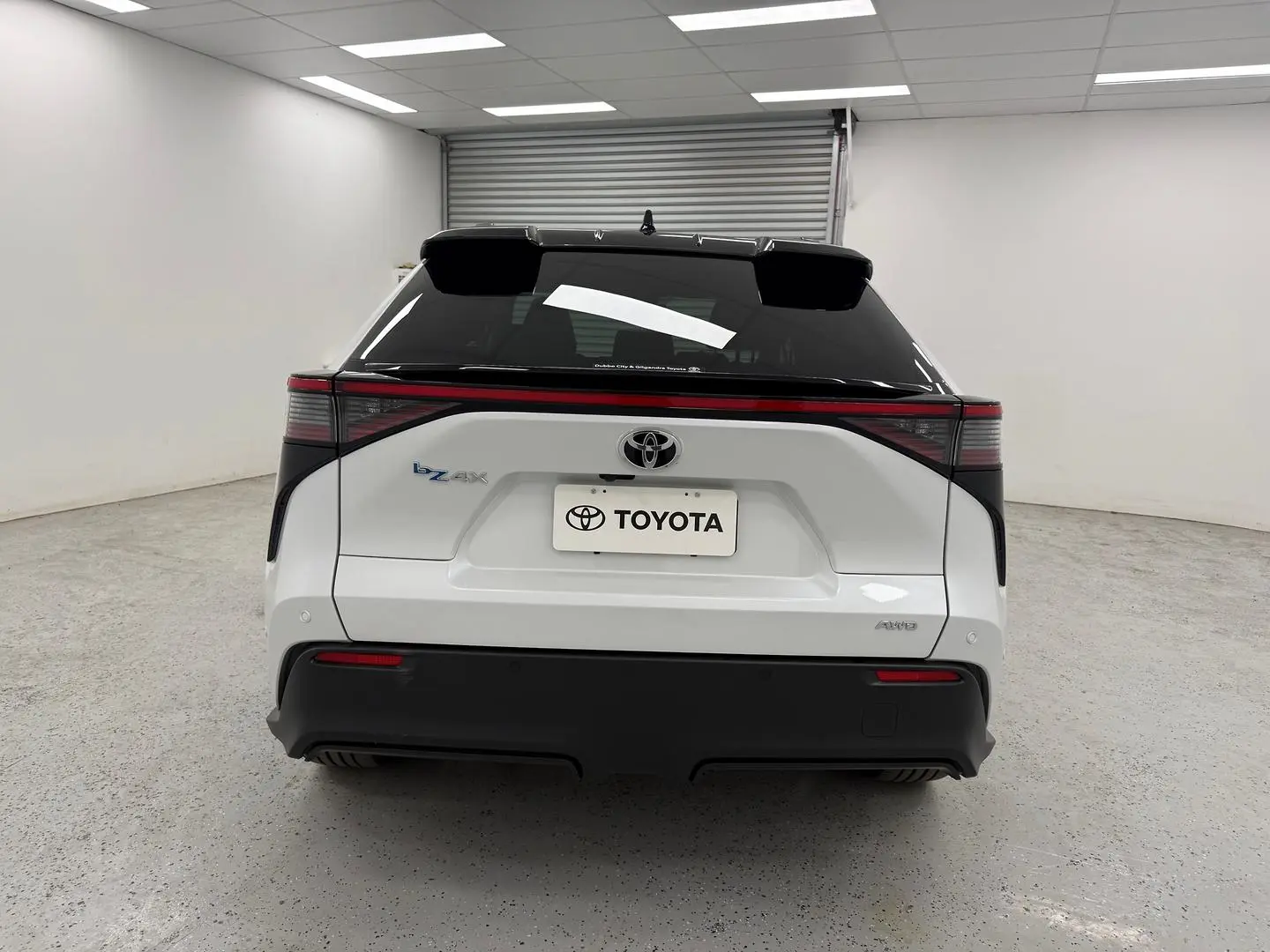 2025 Toyota bZ4X Gallery Image 4