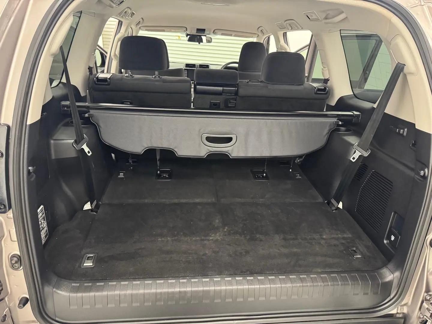 2023 Toyota Landcruiser Prado Gallery Image 28