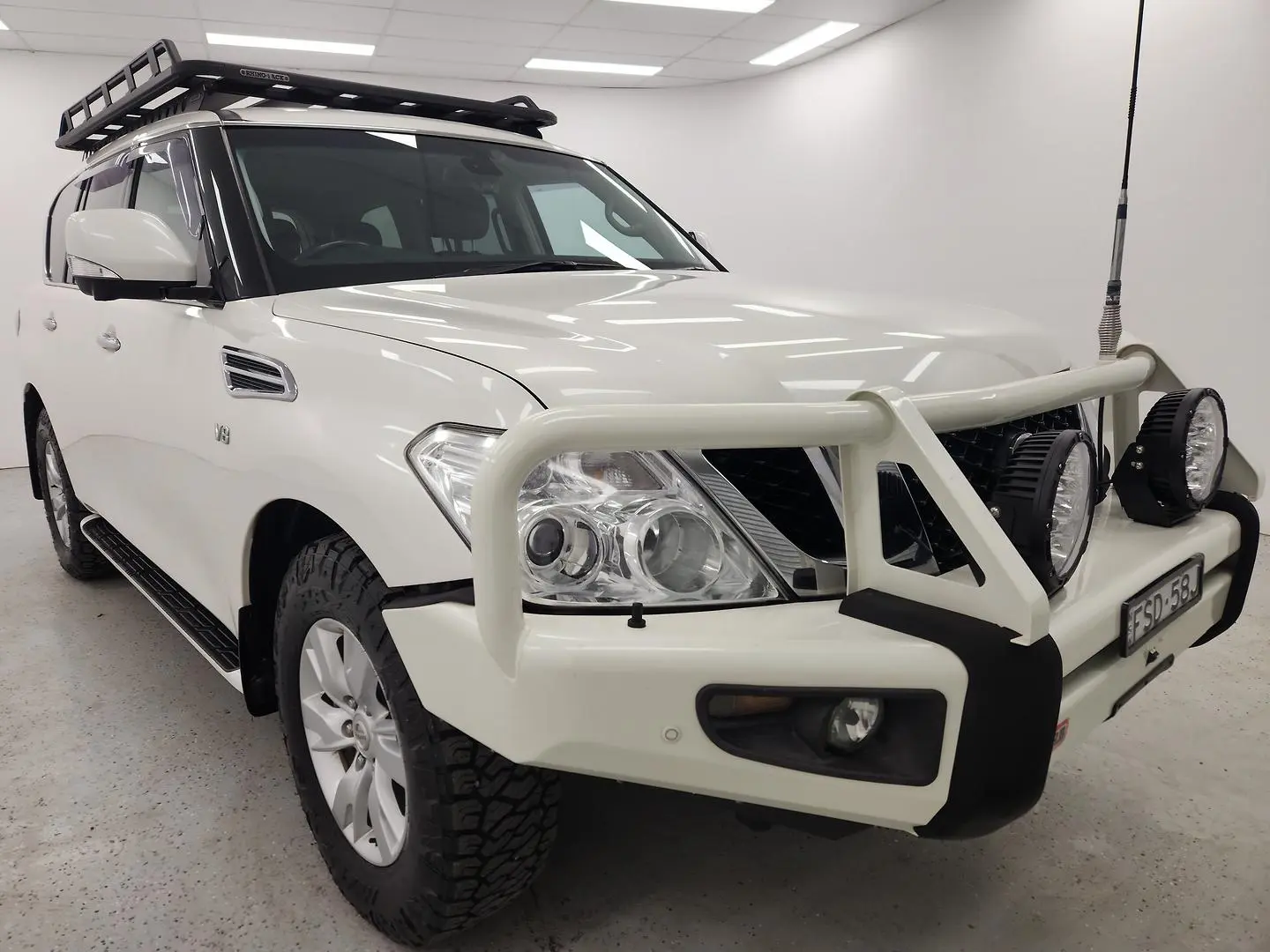 2016 Nissan Patrol Gallery Image 1