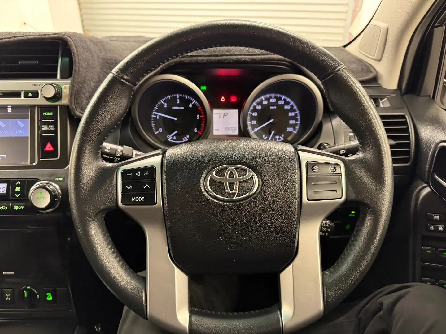2016 Toyota Landcruiser Prado Gallery Image 24