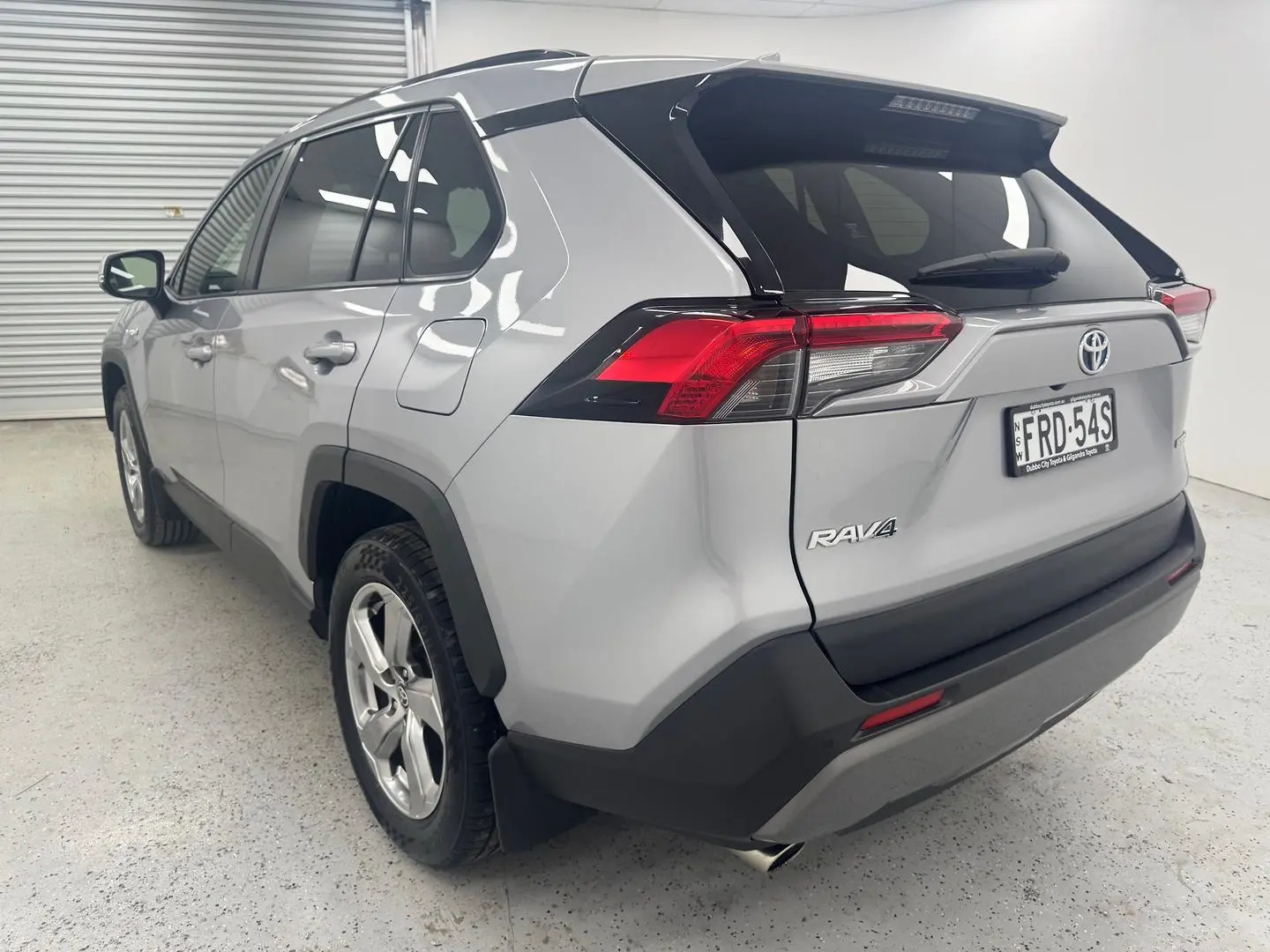 2020 Toyota RAV4 Gallery Image 4