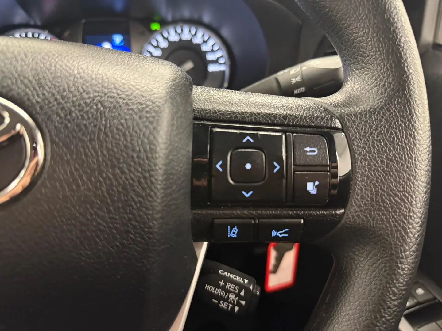 2022 Toyota Hilux Gallery Image 40