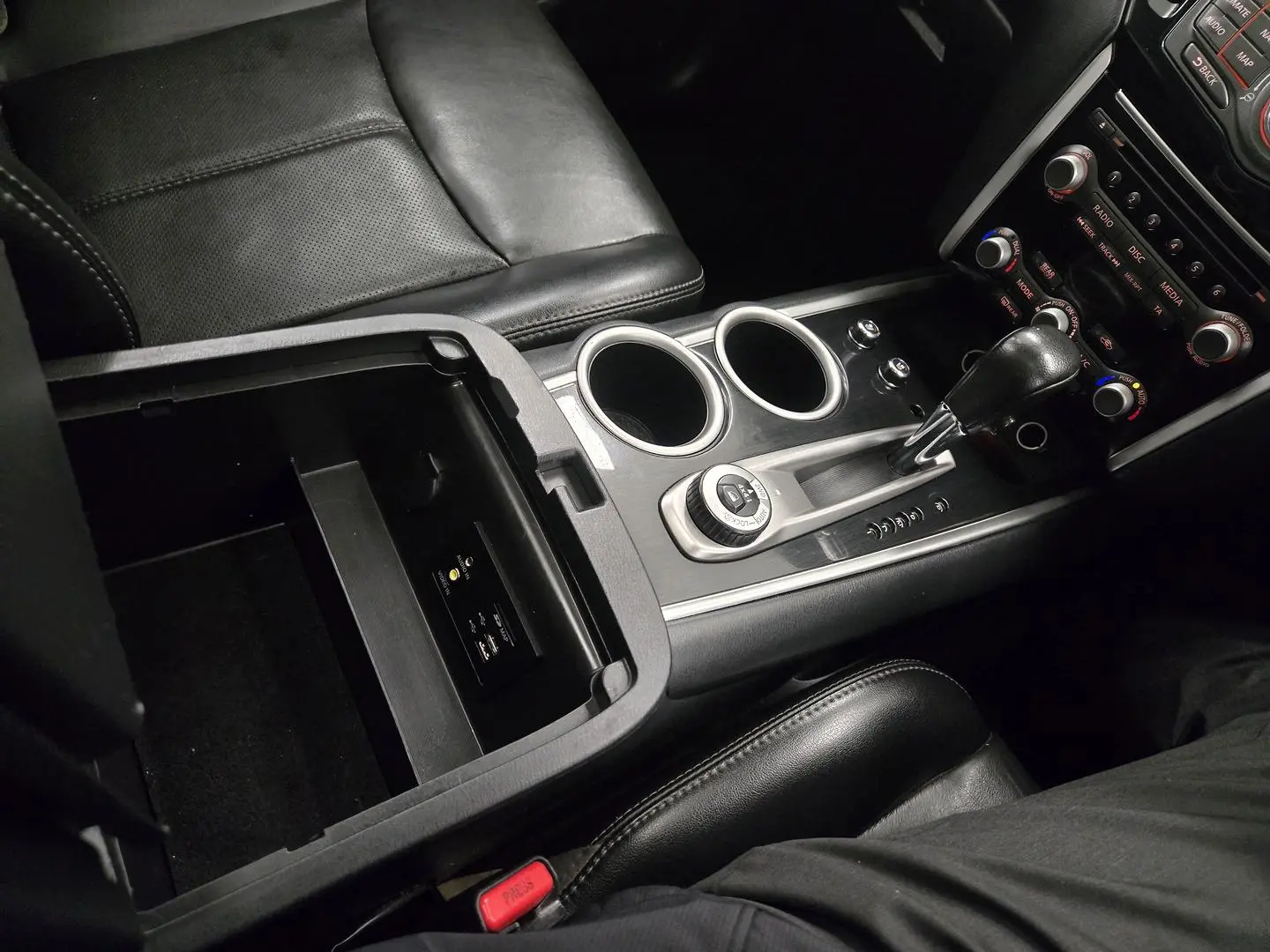 2017 Nissan Pathfinder Gallery Image 36