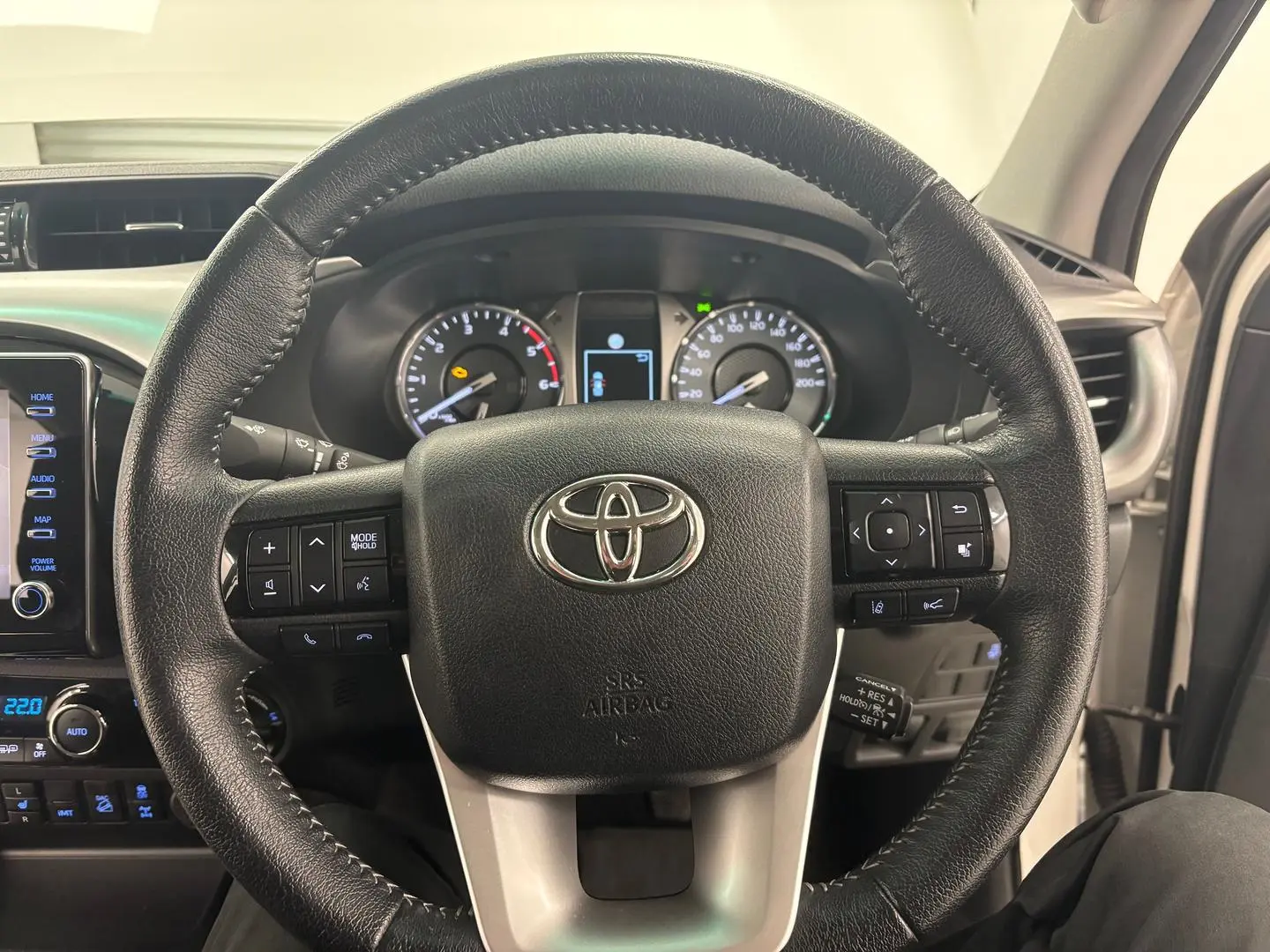 2021 Toyota Hilux Gallery Image 34